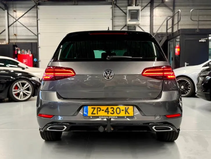 Volkswagen Golf 2018 photo 3