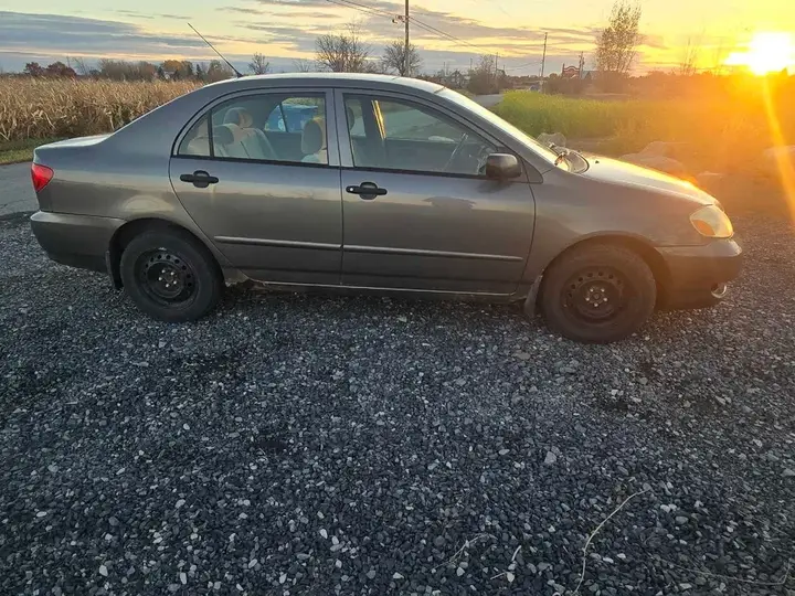 Toyota Corolla 2005 photo 2