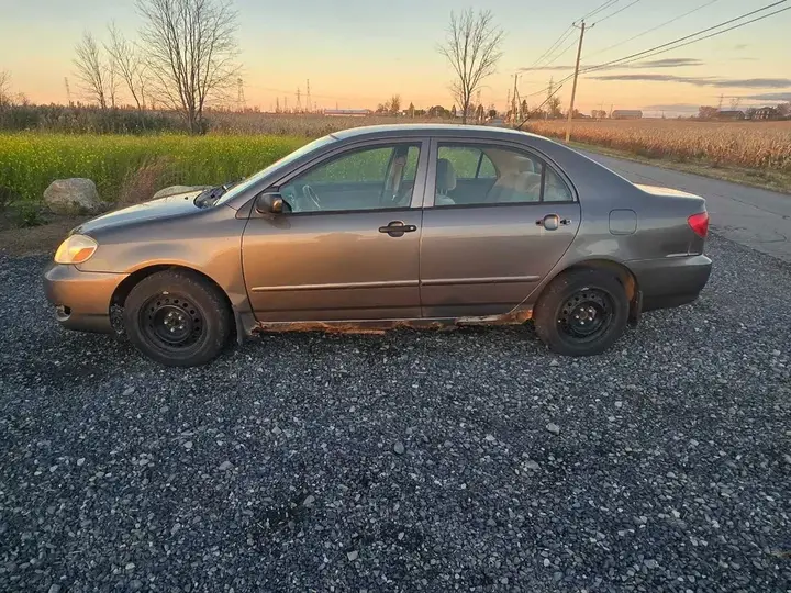 Toyota Corolla 2005 photo 3