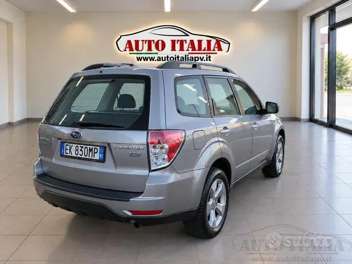Subaru Forester 2011 photo 5