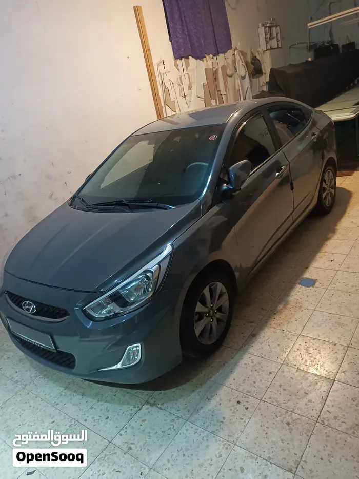 Hyundai Accent 2018 photo 3