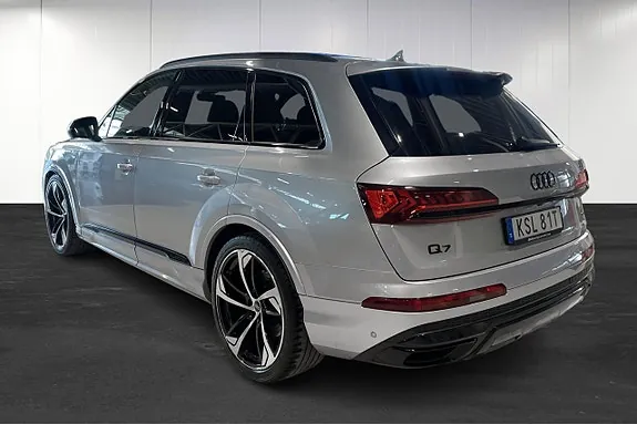 Audi Q7 2022 photo 3