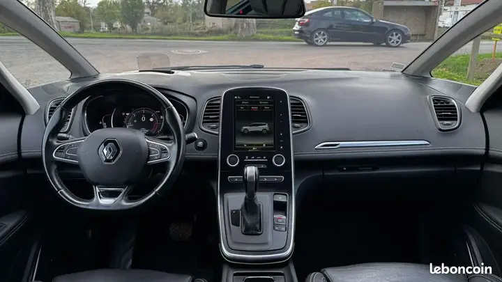 Renault Grand Scenic 2017 photo 2