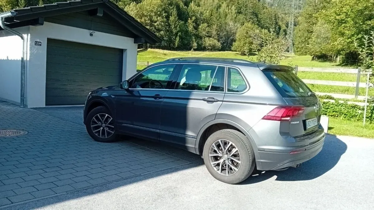 Volkswagen Tiguan 2018 photo 2