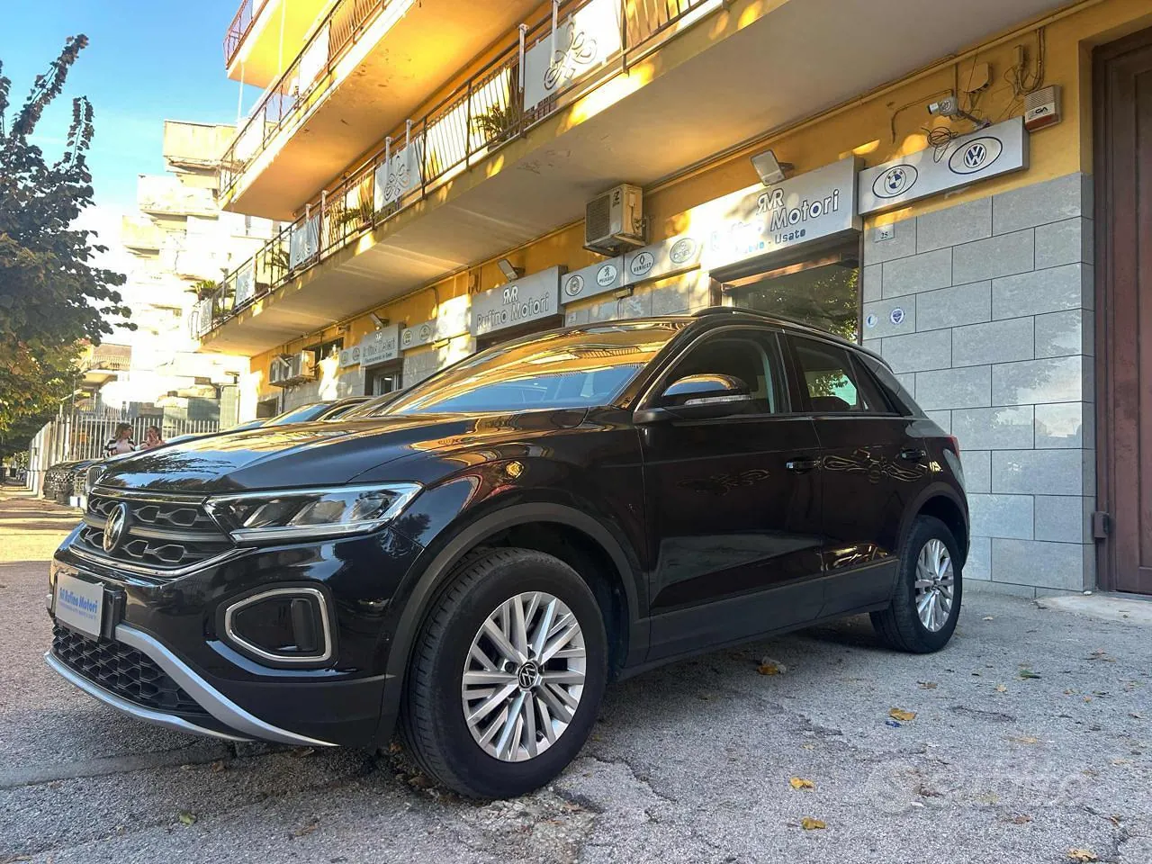 Volkswagen T-Roc 2024 photo 2