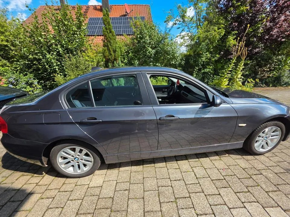 BMW 320I