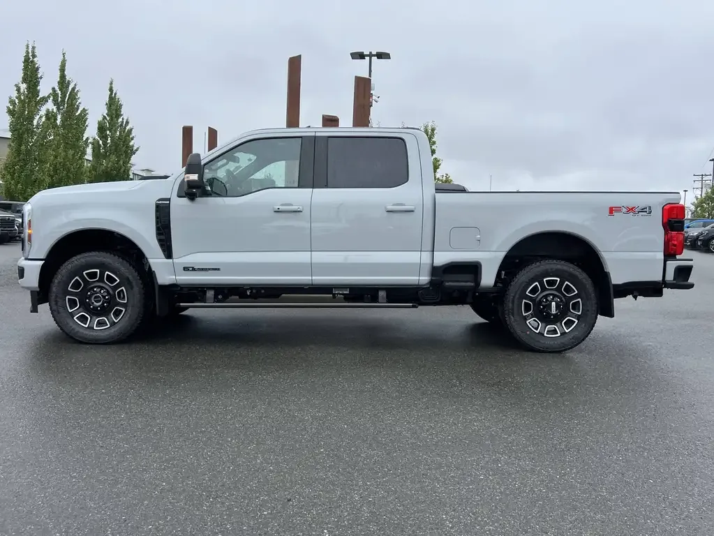 Ford F350 2026 photo 2