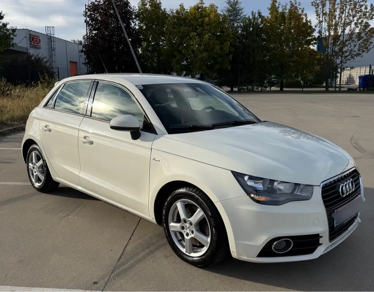 Audi A1 2012 photo 3
