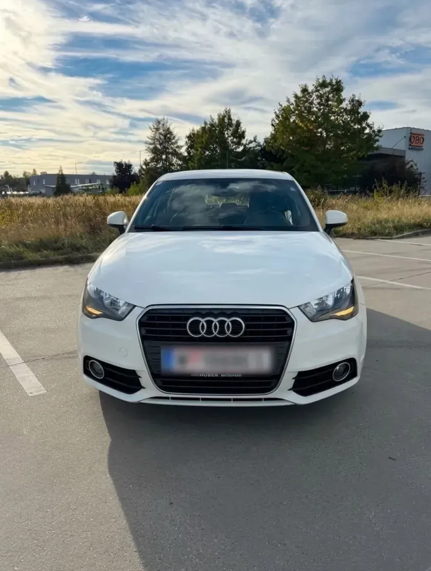 Audi A1 2012 photo 2