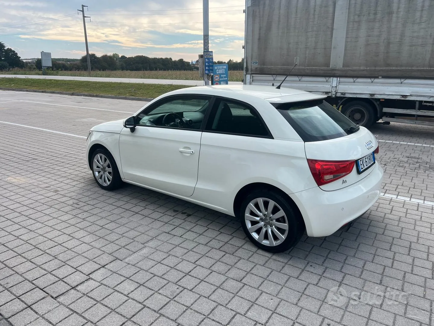 Audi A1 2012 photo 4