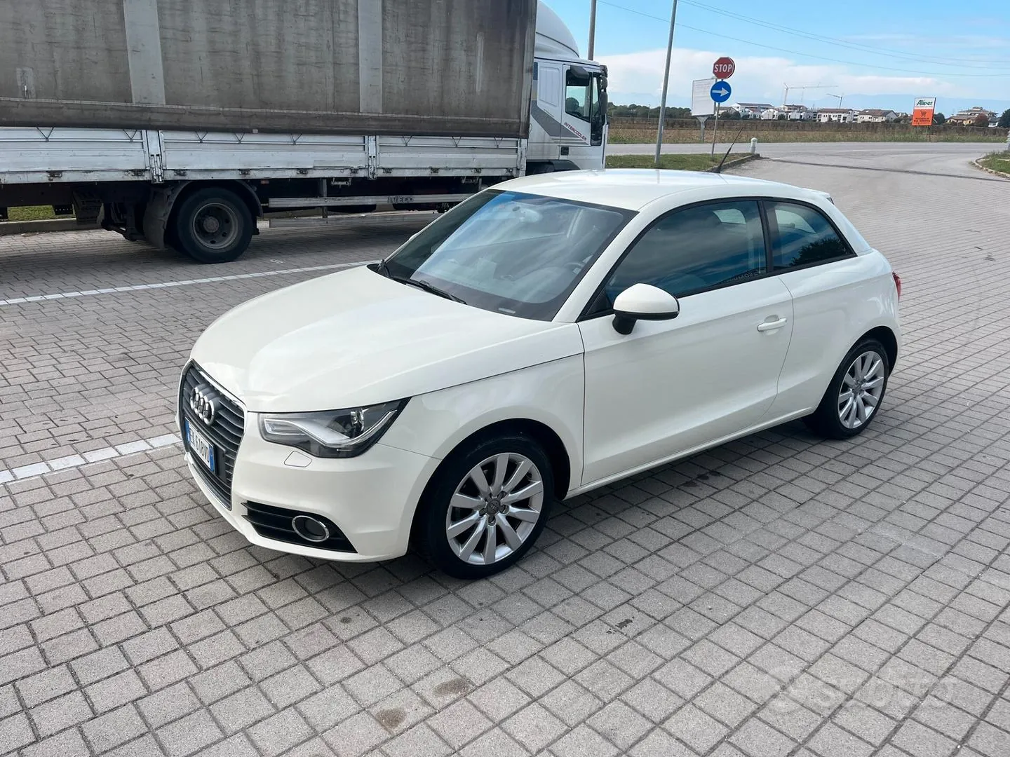 Audi A1 2012 photo 3
