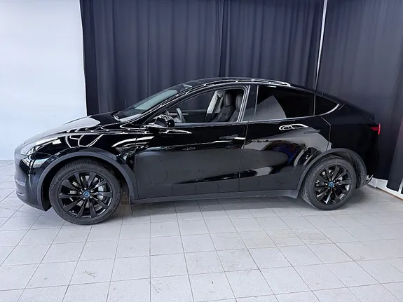 Tesla Model Y 2023 photo 4