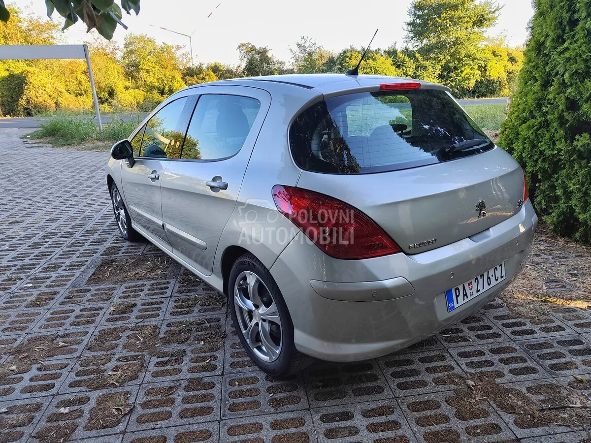 Peugeot 308 2008 photo 3