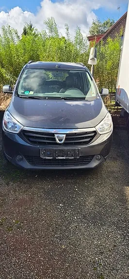 Dacia Lodgy 2013 photo 3