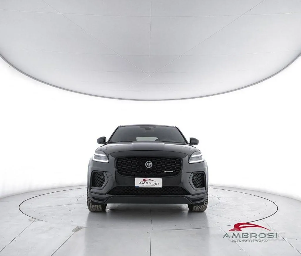 Jaguar E-Pace 2022 photo 5