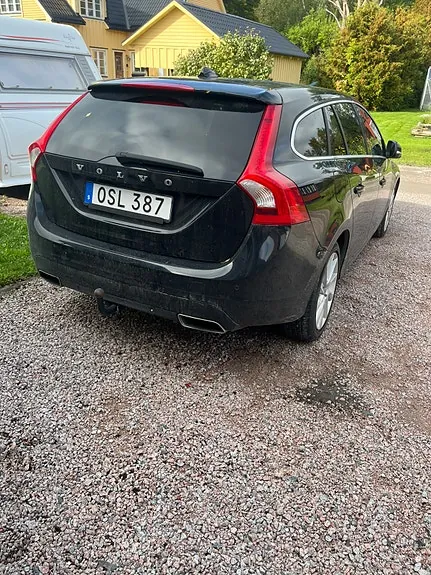 Volvo V60 2015 photo 4