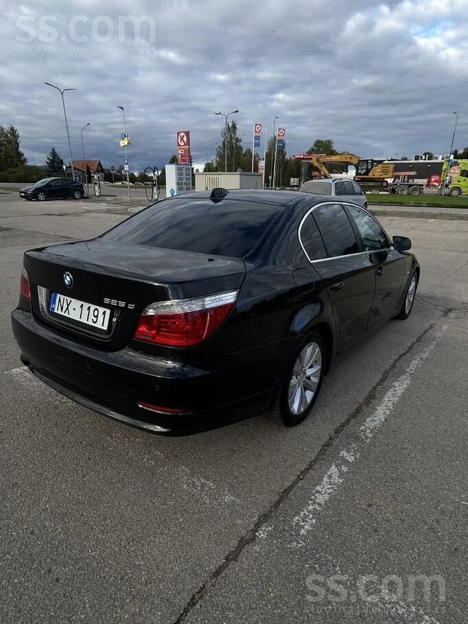 BMW E60