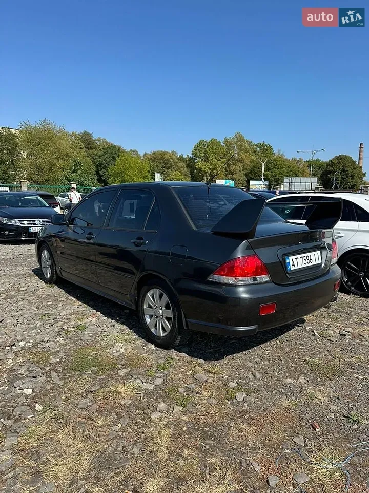 Mitsubishi Lancer 2004 photo 3