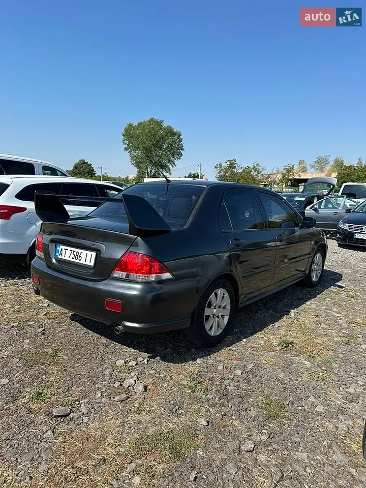 Mitsubishi Lancer 2004 photo 4