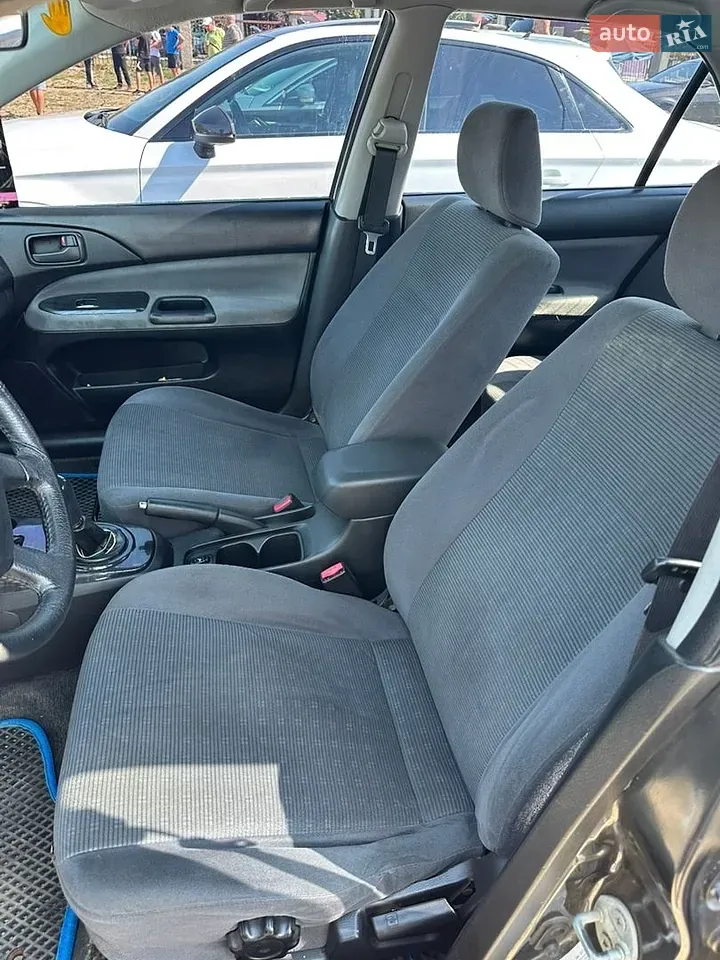 Mitsubishi Lancer 2004 photo 5