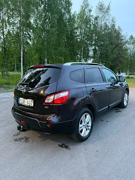 Nissan Qashqai+2 2011 photo 3