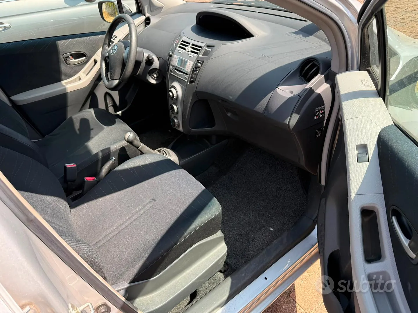 Toyota Yaris 2008 photo 4