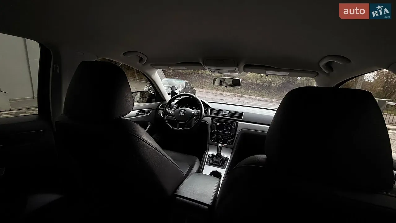Volkswagen Passat 2018 photo 5