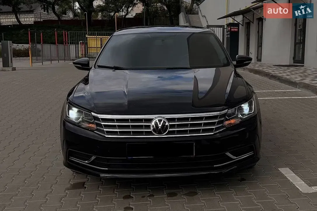 Volkswagen Passat 2018 photo 2