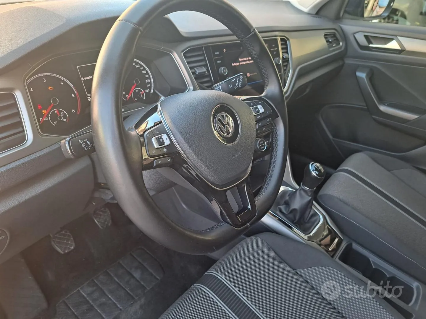Volkswagen T-Roc 2020 photo 4