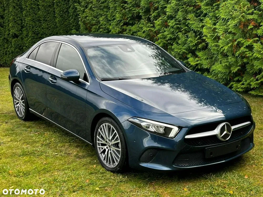 Mercedes-Benz A180