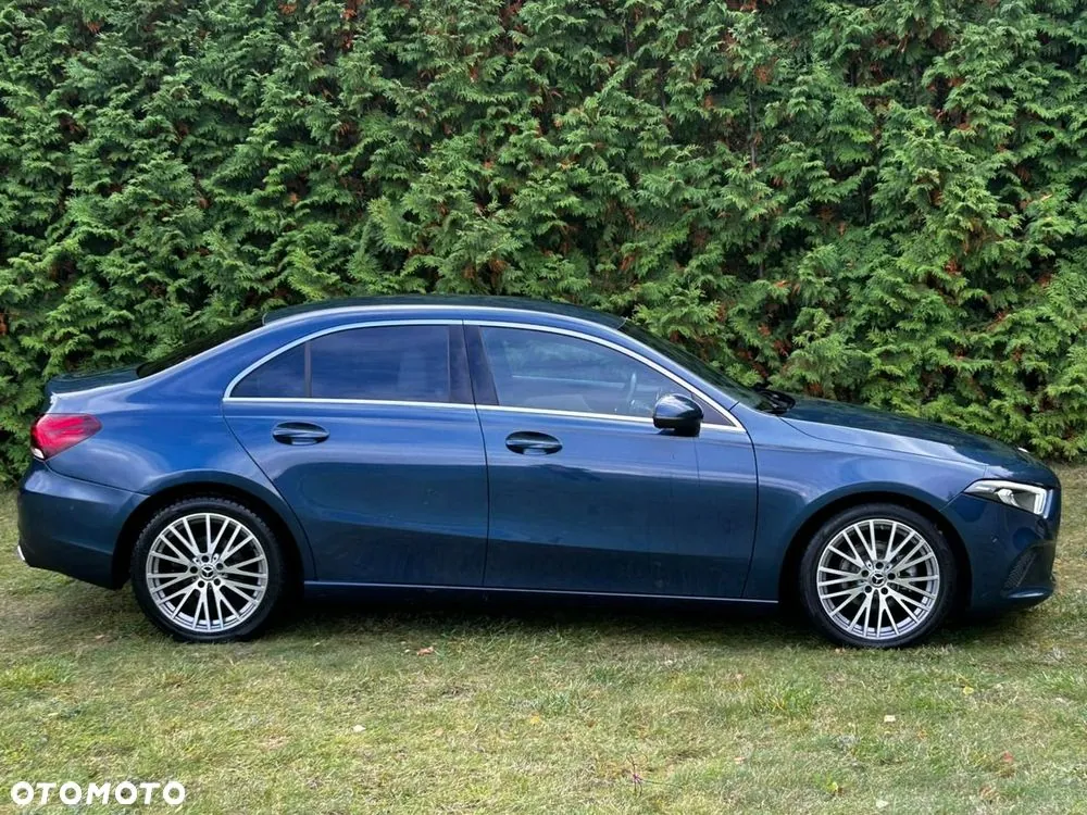 Mercedes-Benz A180 2022 photo 2