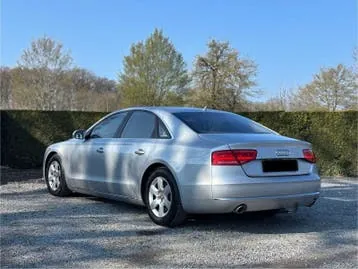 Audi A8 2013 photo 3