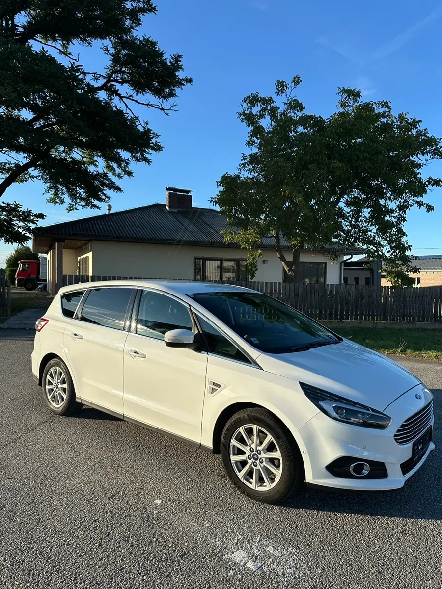 Ford S-Max 2017 photo 2