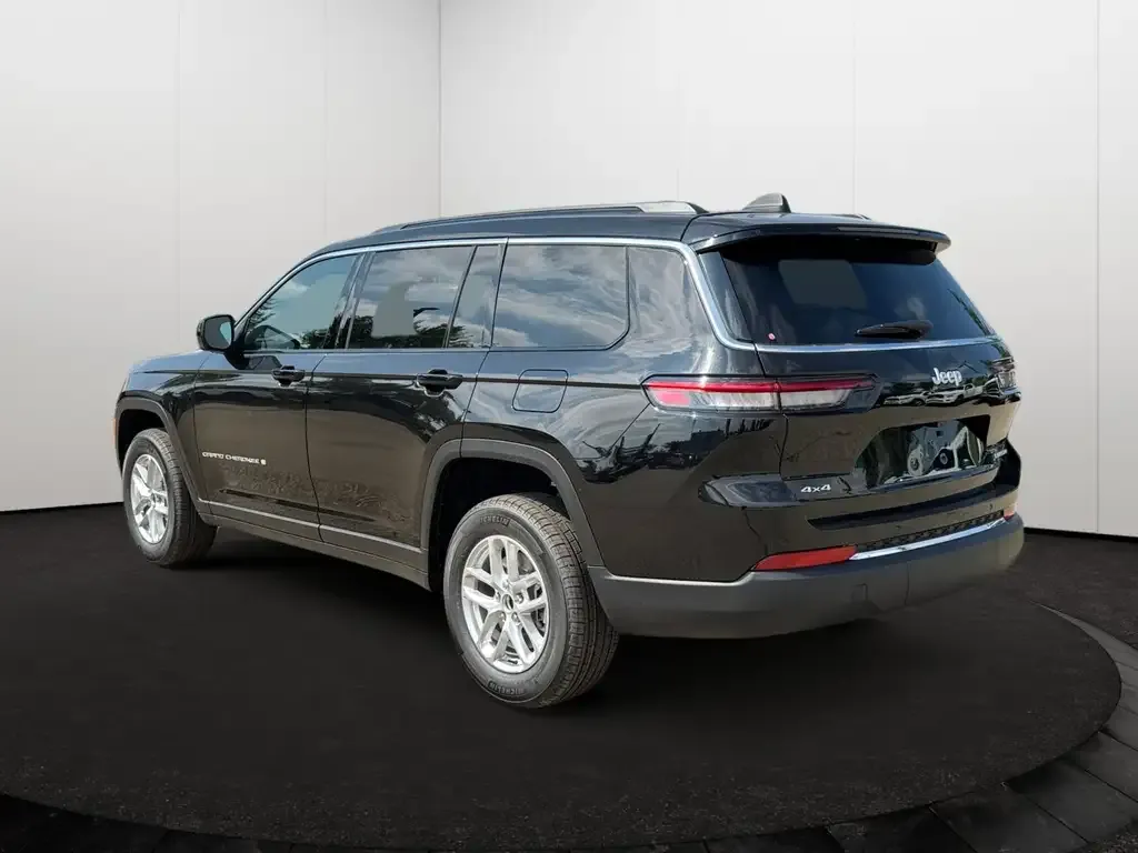 Jeep Grand Cherokee 2026 photo 4