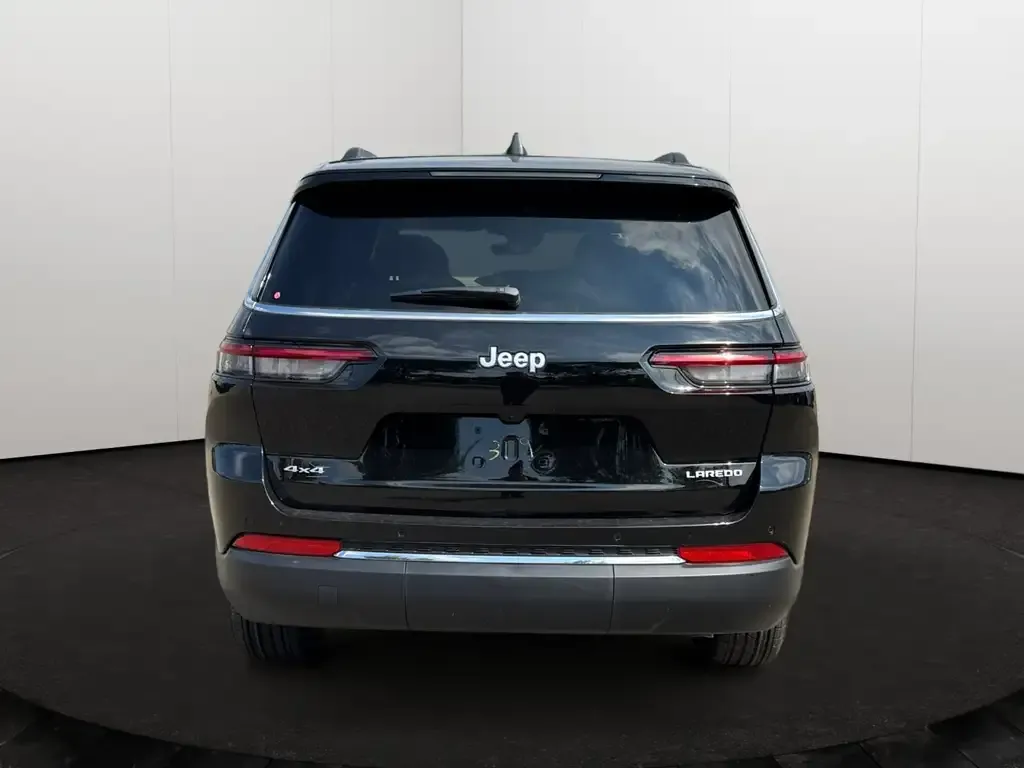 Jeep Grand Cherokee 2026 photo 5