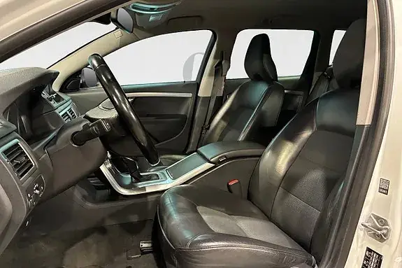 Volvo V70 2015 photo 3