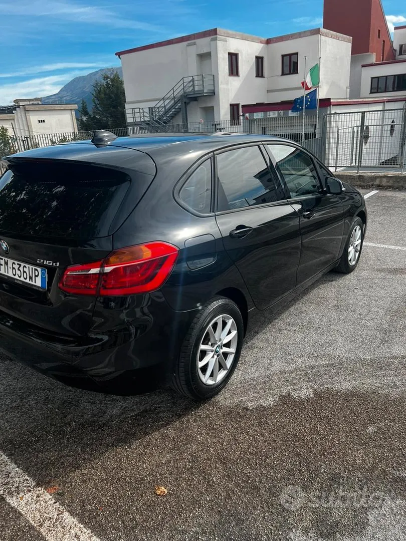 BMW 2 Series Active Tourer 2018 photo 2