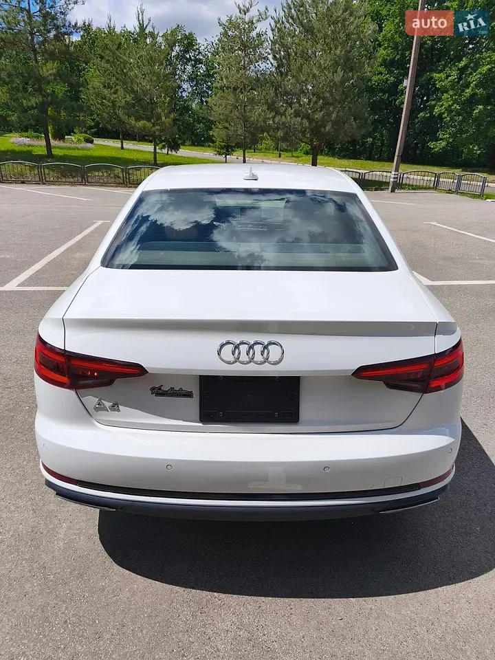 Audi A4 2019 photo 5