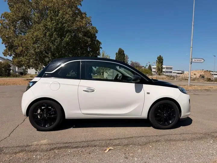 Opel Adam