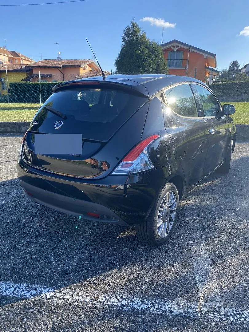 Lancia Ypsilon 2012 photo 5