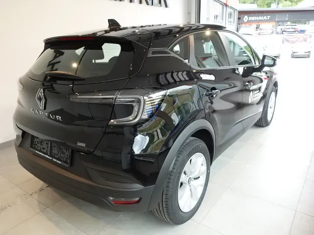 Renault Captur 2026 photo 2