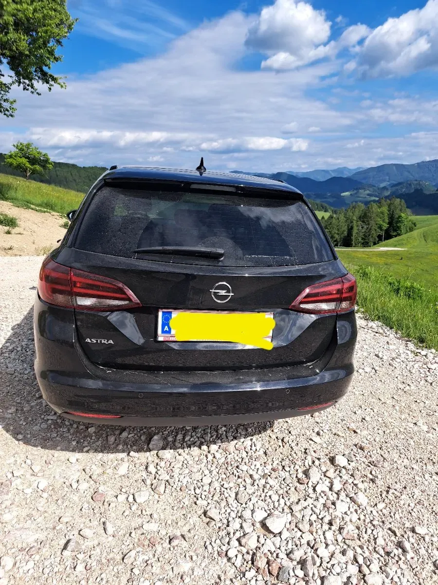 Opel Astra 2021 photo 2