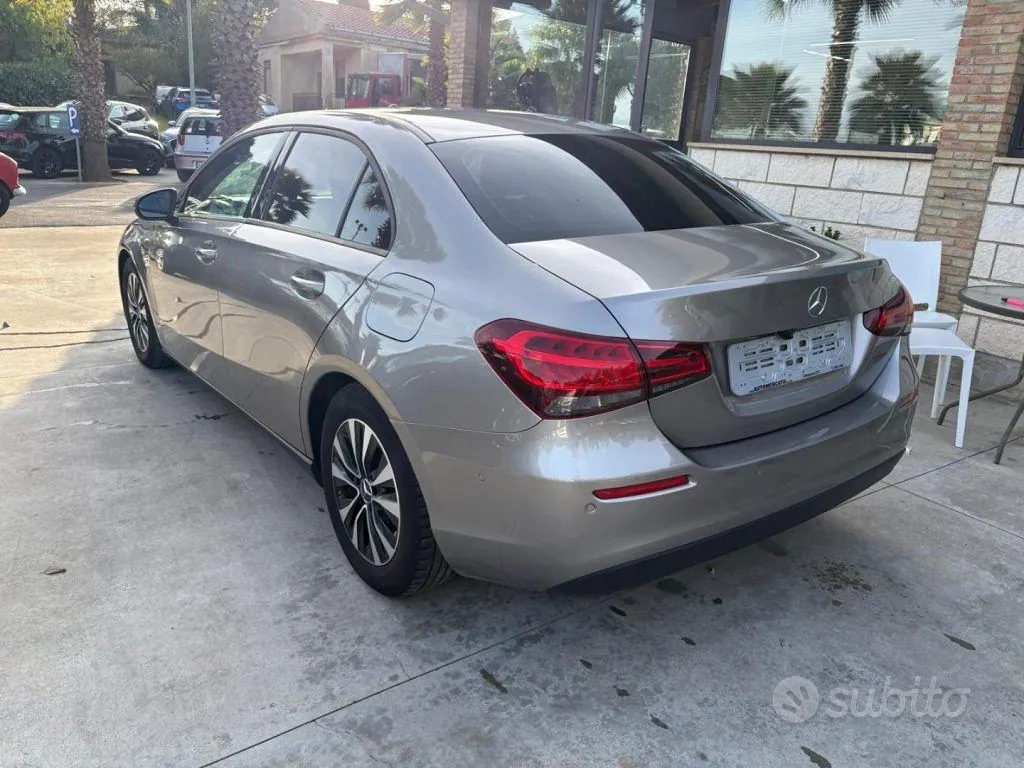Mercedes-Benz A180 2020 photo 4