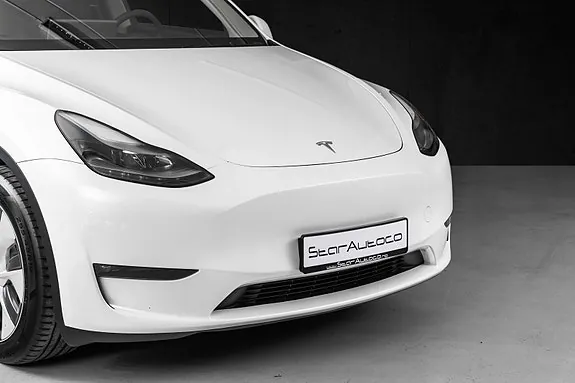 Tesla Model Y 2024 photo 2