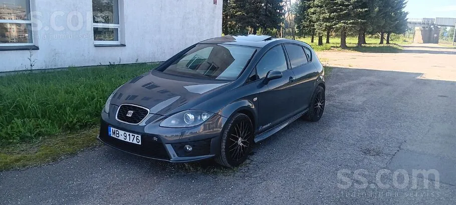 Seat Leon 2007 photo 2