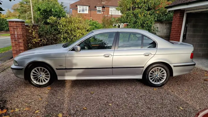 BMW 5 Series 1999 photo 3