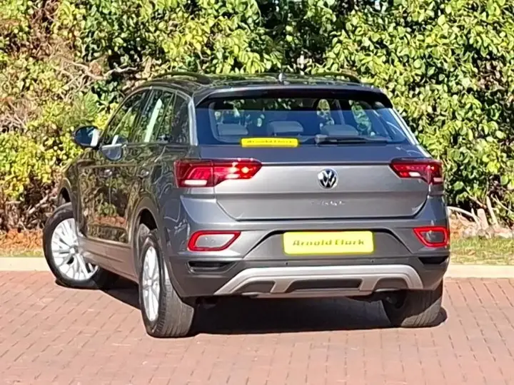 Volkswagen T-Roc 2022 photo 2