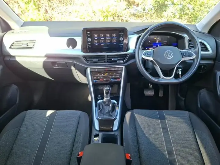 Volkswagen T-Roc 2022 photo 3