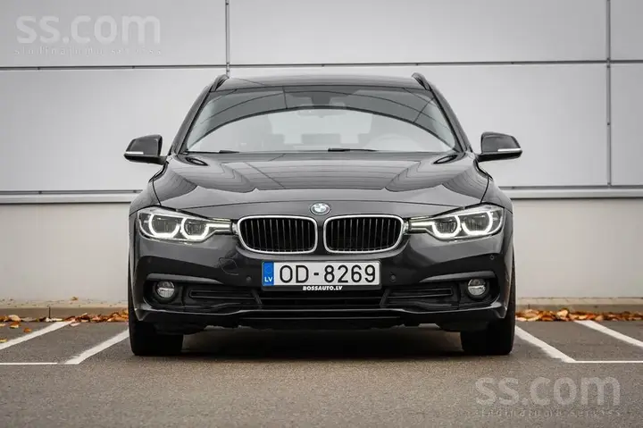 BMW 318D 2019 photo 2