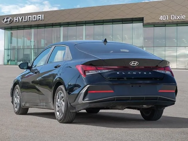 Hyundai Elantra 2024 photo 3